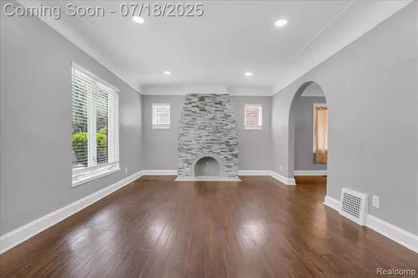 17343 Ilene Street, Detroit, MI 48221