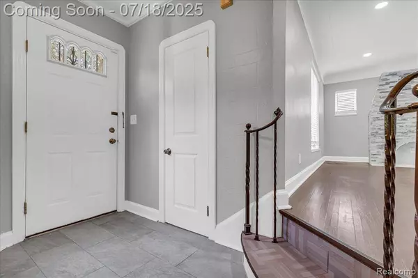 17343 Ilene Street, Detroit, MI 48221