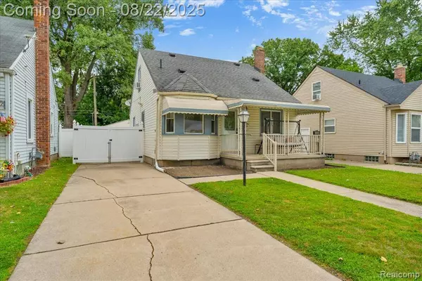 24368 Hopkins Street, Dearborn Heights, MI 48125