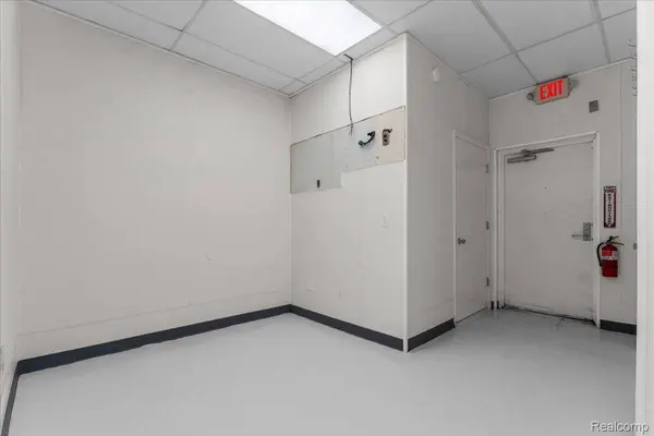 Lincoln Park, MI 48146