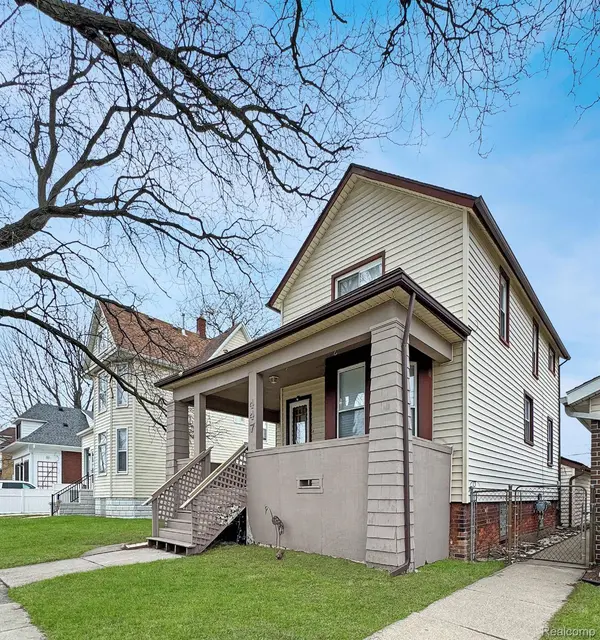 447 SYCAMORE ST #1, Wyandotte, MI 48192