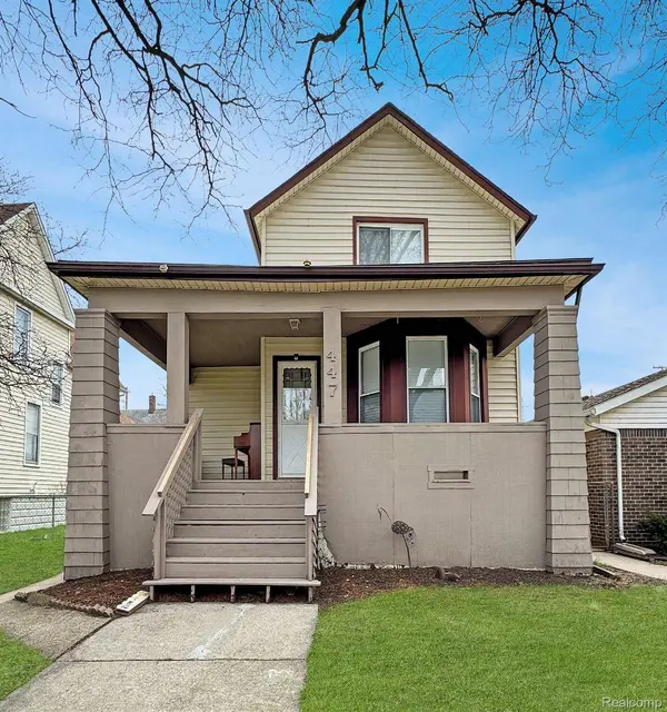 447 SYCAMORE ST #1, Wyandotte, MI 48192