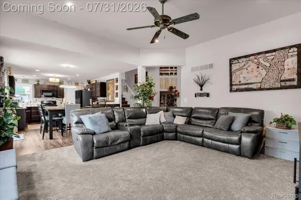 23990 Pennington LN, Brownstown Charter Township, MI 48134