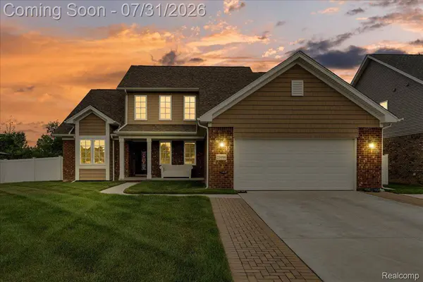 23990 Pennington LN, Brownstown Charter Township, MI 48134