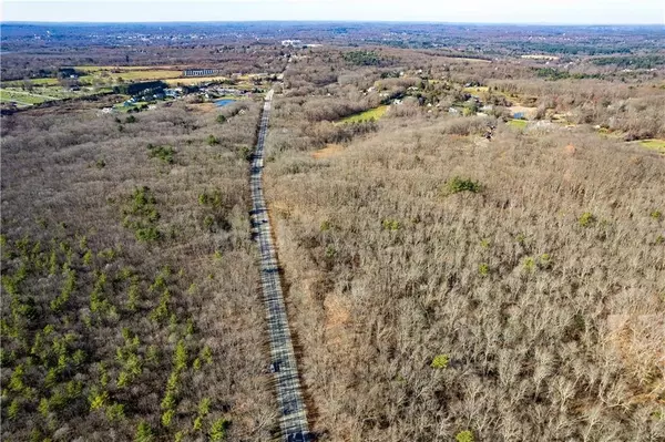 172 Pine Swamp RD, Cumberland, RI 02864