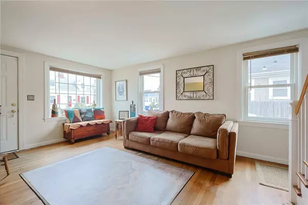 60 Clarner ST, Pawtucket, RI 02861