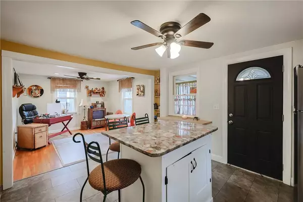 60 Clarner ST, Pawtucket, RI 02861