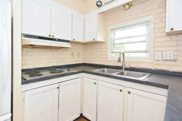 1 Thayer, Taunton, MA 02780