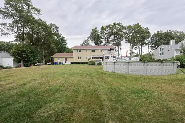 181 Sherman Ave, Seekonk, MA 02771