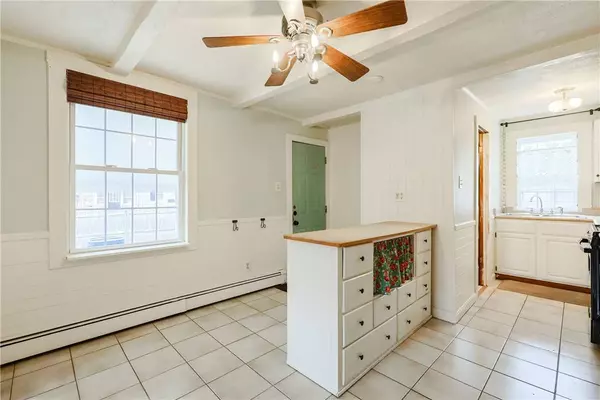 65 Milton AVE, North Smithfield, RI 02896