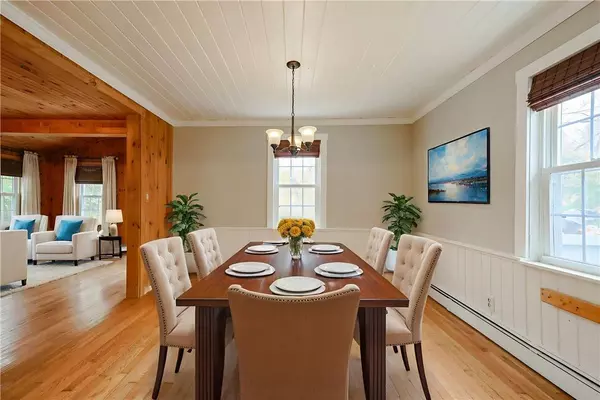 65 Milton AVE, North Smithfield, RI 02896