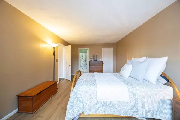 68 N Washington St #210, North Attleboro, MA 02760