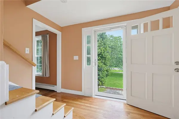 575 Nate Whipple HWY, Cumberland, RI 02864