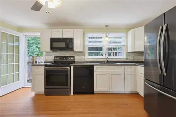575 Nate Whipple HWY, Cumberland, RI 02864