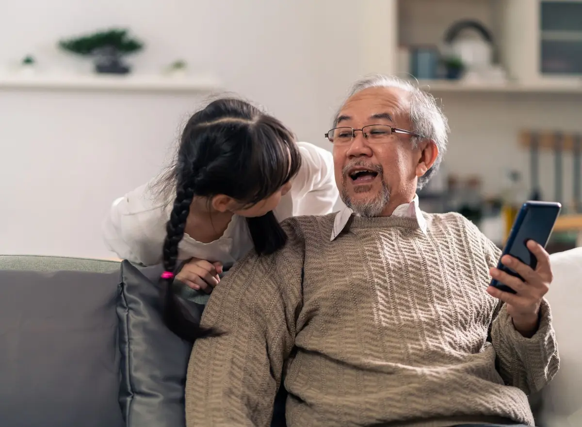 Raleigh Durham - downsizers club results - grandfather and granddaughter