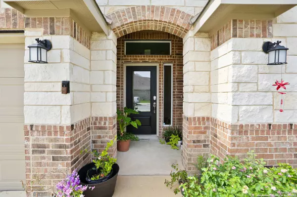 5798 Luciano Trail, Seguin, TX 78155