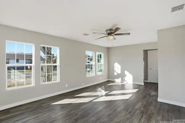 1203 Denver Blvd, San Antonio, TX 78210