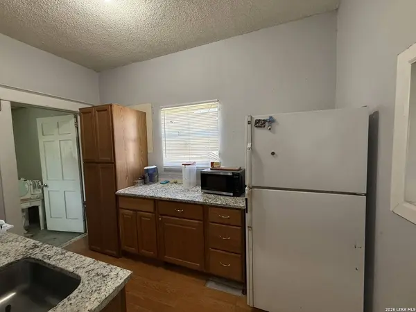 11865 Briggs, Atascosa, TX 78002