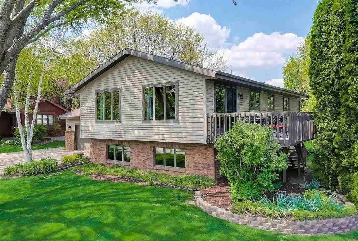$349,900 - 1408 Dover Dr, Waunakee, WI 53597 – MLS#1908915 - ...