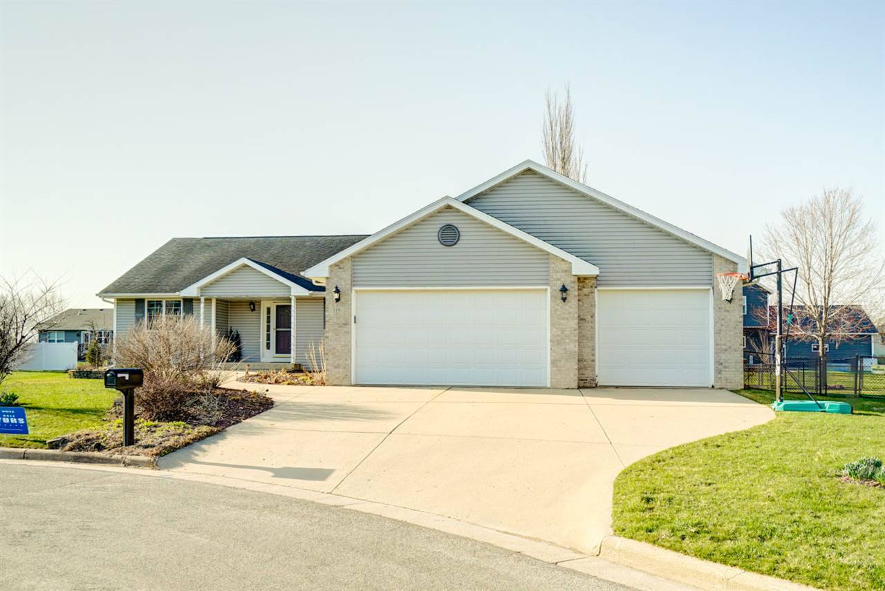 $350,000 - 116 Albert Cir, Belleville, WI 53508 – MLS#1907421...