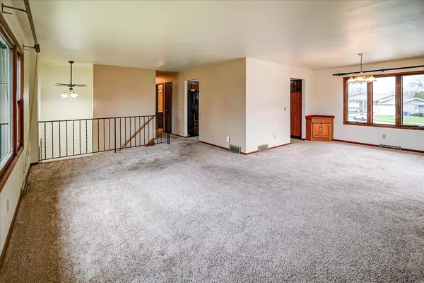 355 Veldor Street, Oregon, WI 53575