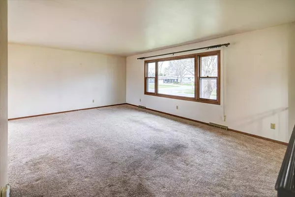 355 Veldor Street, Oregon, WI 53575