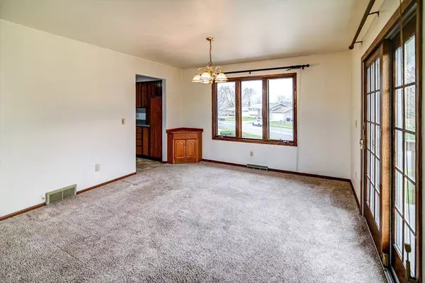 355 Veldor Street, Oregon, WI 53575