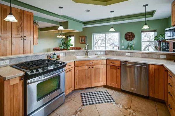 446 County Road BB, Marshall, WI 53559