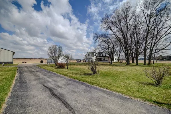 446 County Road BB, Marshall, WI 53559