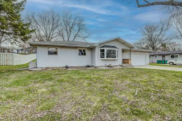 5911 Badger Street, Mcfarland, WI 53558