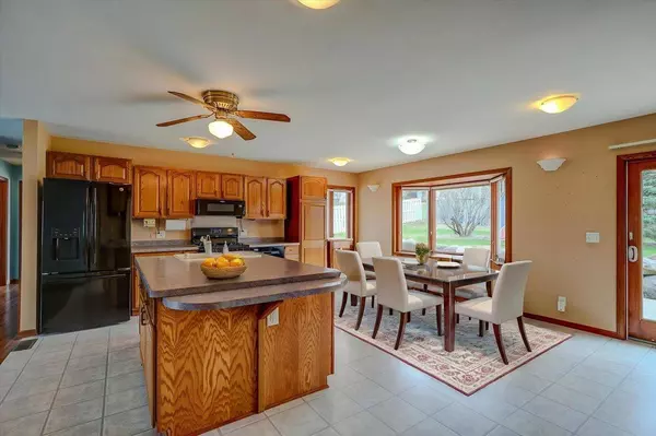 5911 Badger Street, Mcfarland, WI 53558