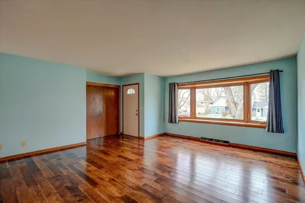 5911 Badger Street, Mcfarland, WI 53558