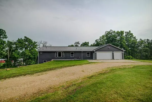 4900 County Road F, Black Earth, WI 53515