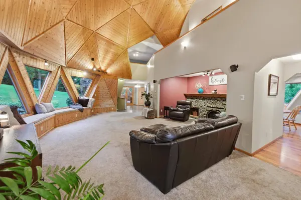 4136 County Road K, Barneveld, WI 53507