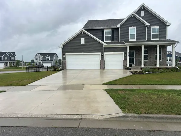 212 Peterson Trail, Oregon, WI 53575