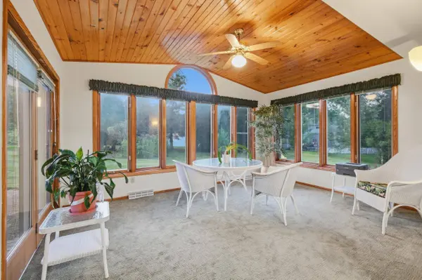 14 W Newhaven Circle, Madison, WI 53717