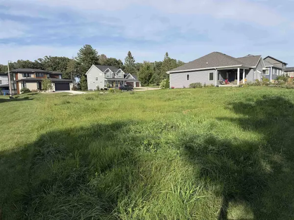 337 Kassander Way, Oregon, WI 53575