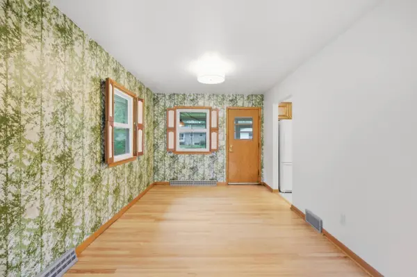 607 Hillcrest Drive, Oregon, WI 53575