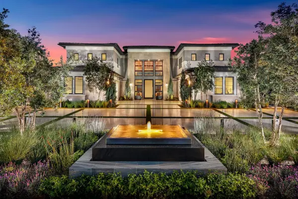  NOW HIRING REALTORS — NEXT REAL ESTATE ADVISORS (CA & NV)  If you’re a Realtor tired of being lost in a big-box brokerage… ,Devone Richard
