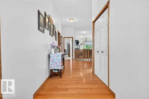 970 BLACKMUD CREEK CR SW, Edmonton, AB T6W 1J7