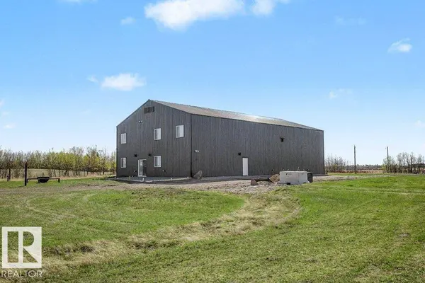 49543 RGE RD 225, Rural Leduc County, AB T0B 3M0