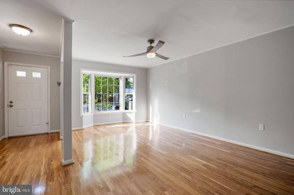 5503 AKRIDGE CT, Fairfax, VA 22032