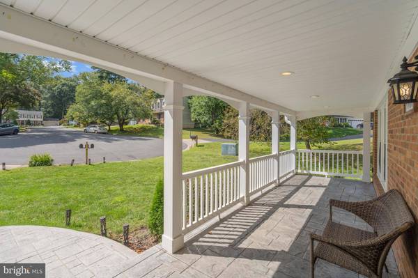 5900 CARTERS OAK CT, Burke, VA 22015