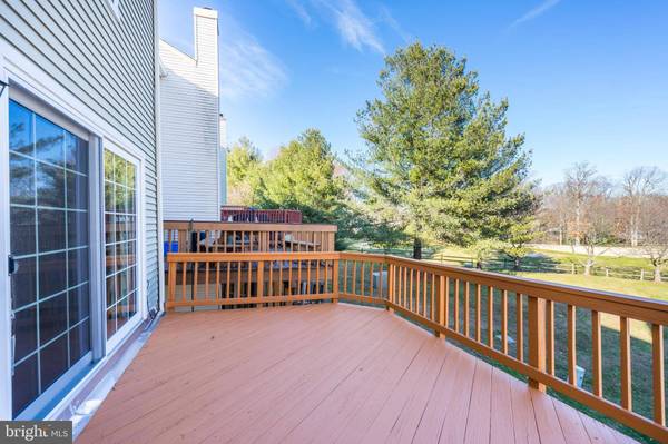 12111 WEDGEWAY PL, Fairfax, VA 22033