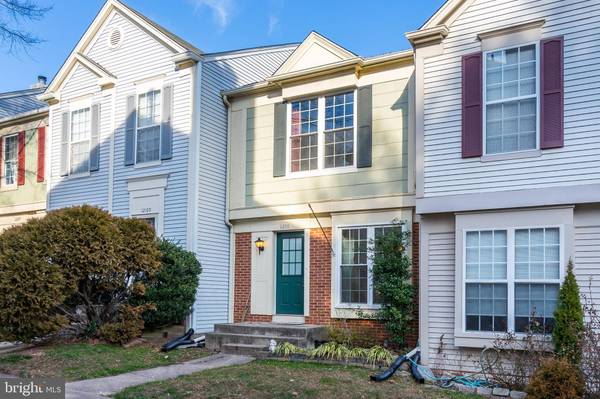 12111 WEDGEWAY PL, Fairfax, VA 22033