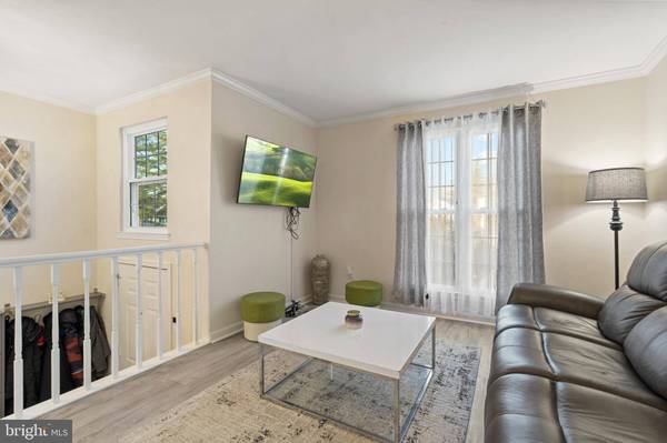 10529 REEDS LANDING CIR, Burke, VA 22015