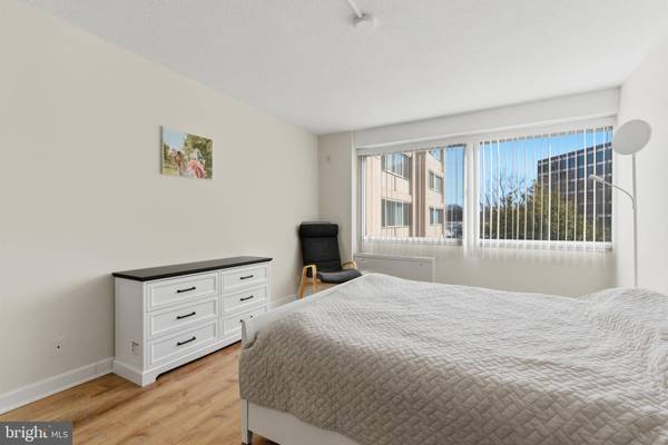 4515 WILLARD AVE #606S, Chevy Chase, MD 20815