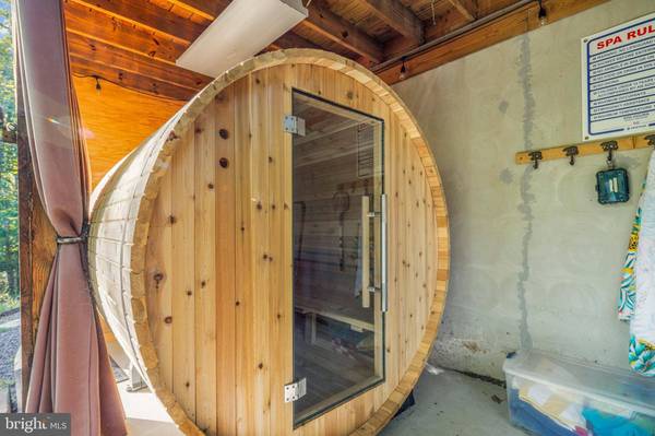 193 ASH LN, Mount Jackson, VA 22842