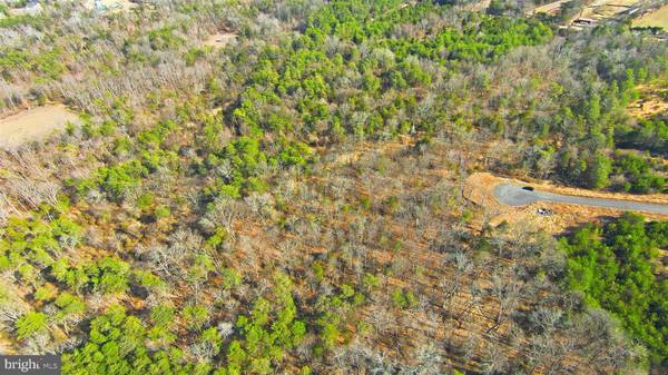 7030 JAY CT, Centreville, VA 20121