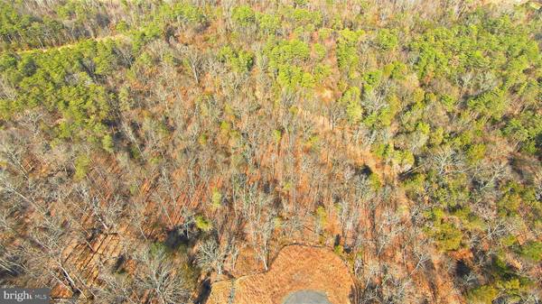 7030 JAY CT, Centreville, VA 20121